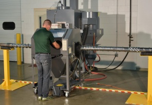 Professional Guide to Regular Cleaning and Maintenance of Screws for Extruders and Injection Molding Machines
