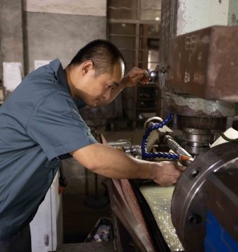 Advanced Feed Screws: Pushing the Limits of Extrusion