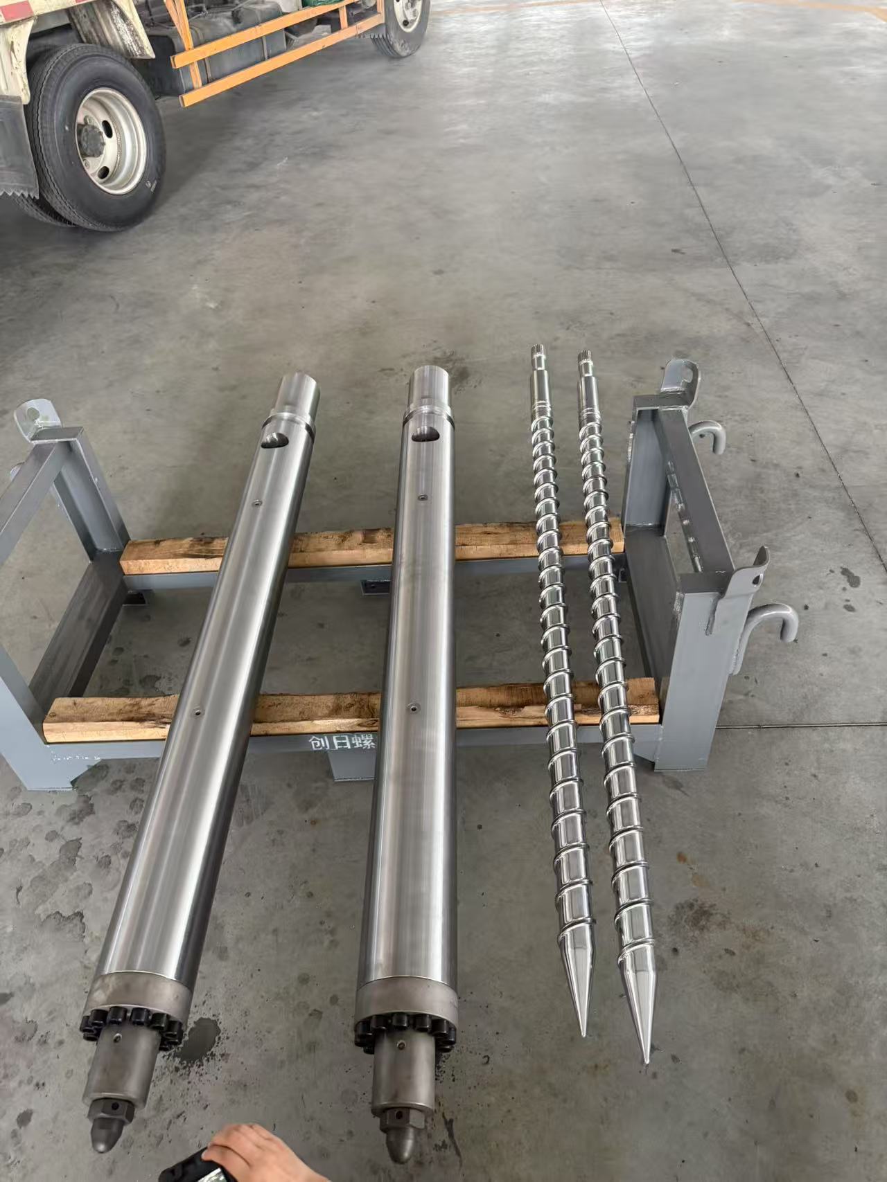 Injection Molding Machine Screw Barrel Key Maintenance Strategies3